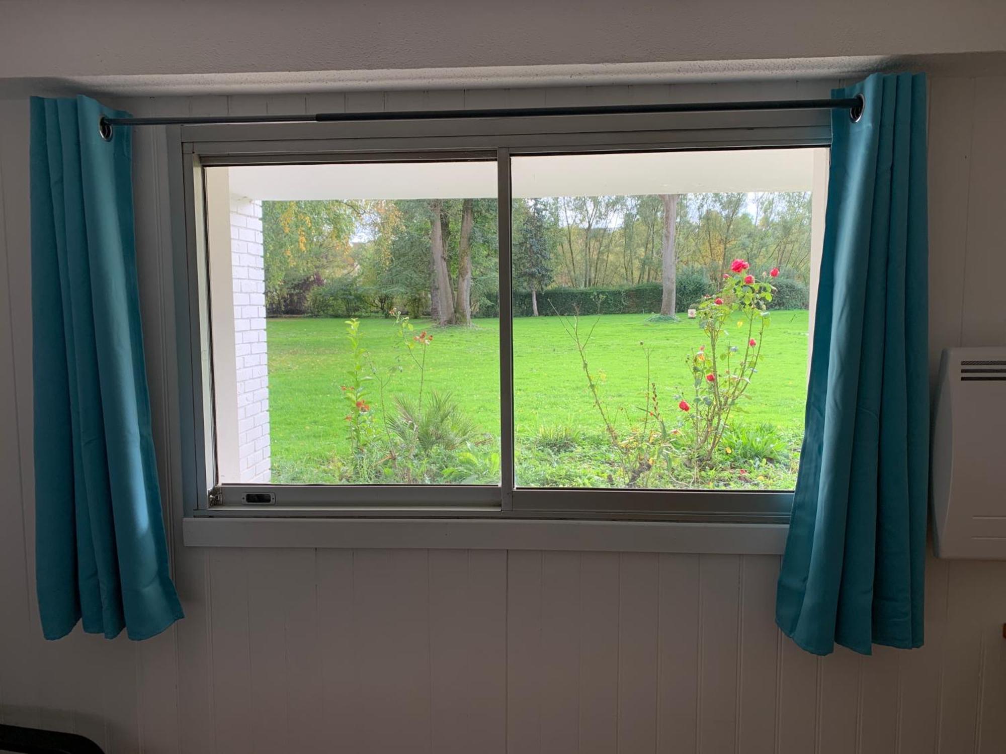 Appartement Familial Au Bord De La Marne, Jardin 8000M2, Piscine, Court De Tennis, Terrasse, Parking Gratuit Proche Disneyland 伊斯勒勒维莱努瓦 外观 照片