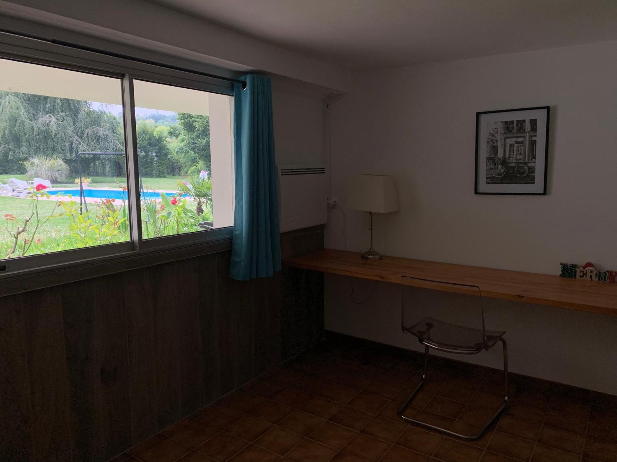 Appartement Familial Au Bord De La Marne, Jardin 8000M2, Piscine, Court De Tennis, Terrasse, Parking Gratuit Proche Disneyland 伊斯勒勒维莱努瓦 外观 照片