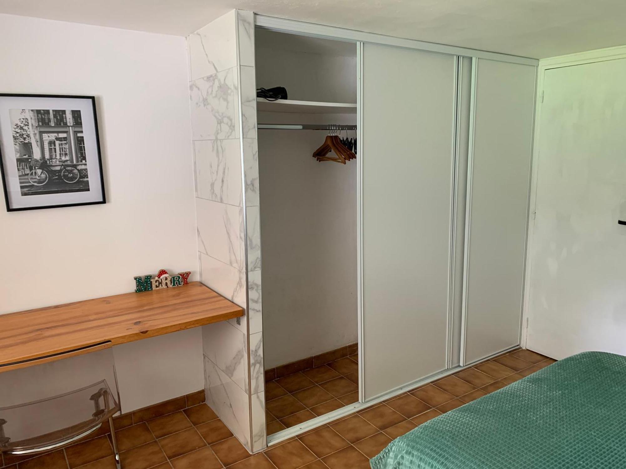 Appartement Familial Au Bord De La Marne, Jardin 8000M2, Piscine, Court De Tennis, Terrasse, Parking Gratuit Proche Disneyland 伊斯勒勒维莱努瓦 外观 照片