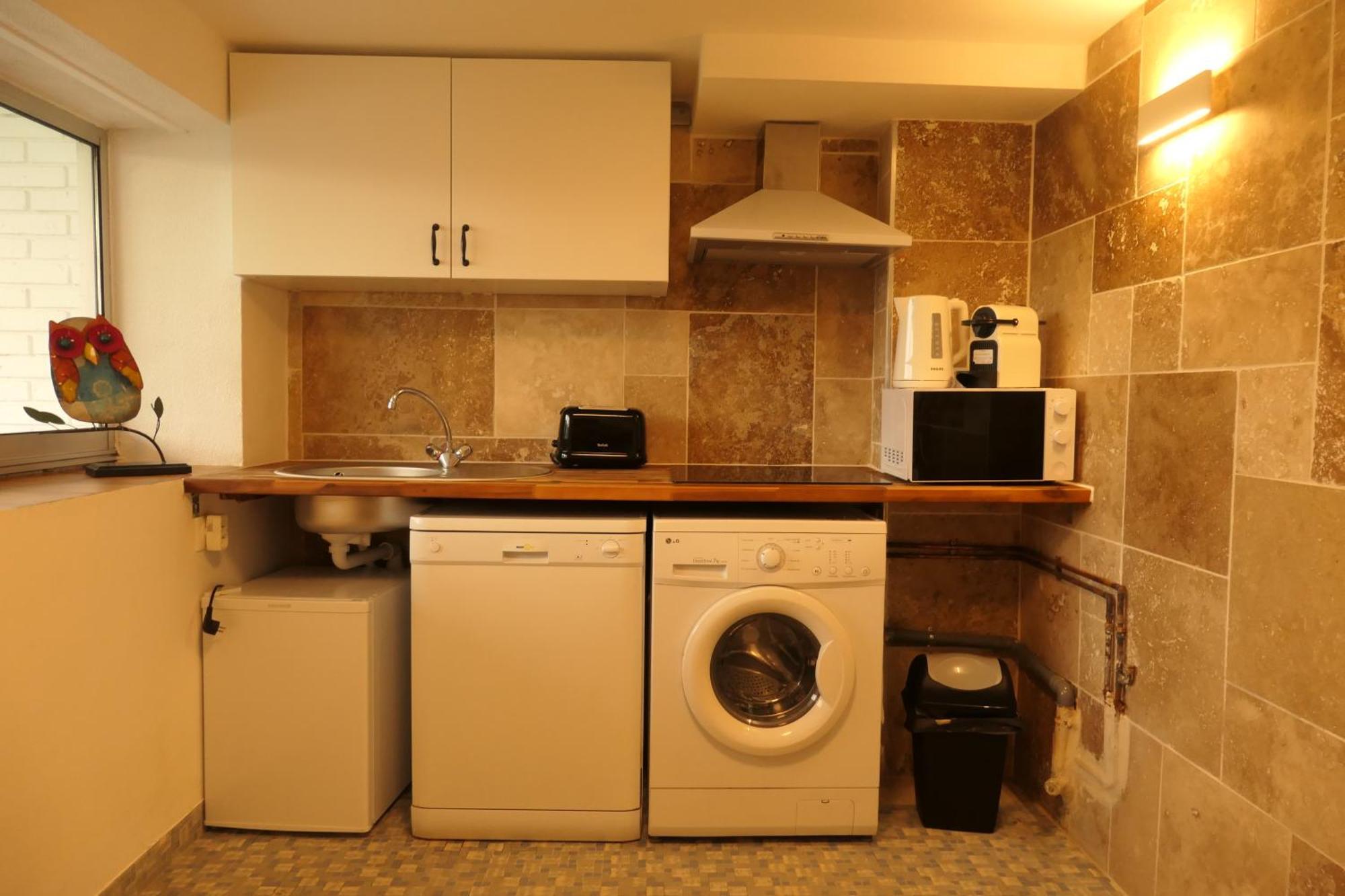 Appartement Familial Au Bord De La Marne, Jardin 8000M2, Piscine, Court De Tennis, Terrasse, Parking Gratuit Proche Disneyland 伊斯勒勒维莱努瓦 外观 照片
