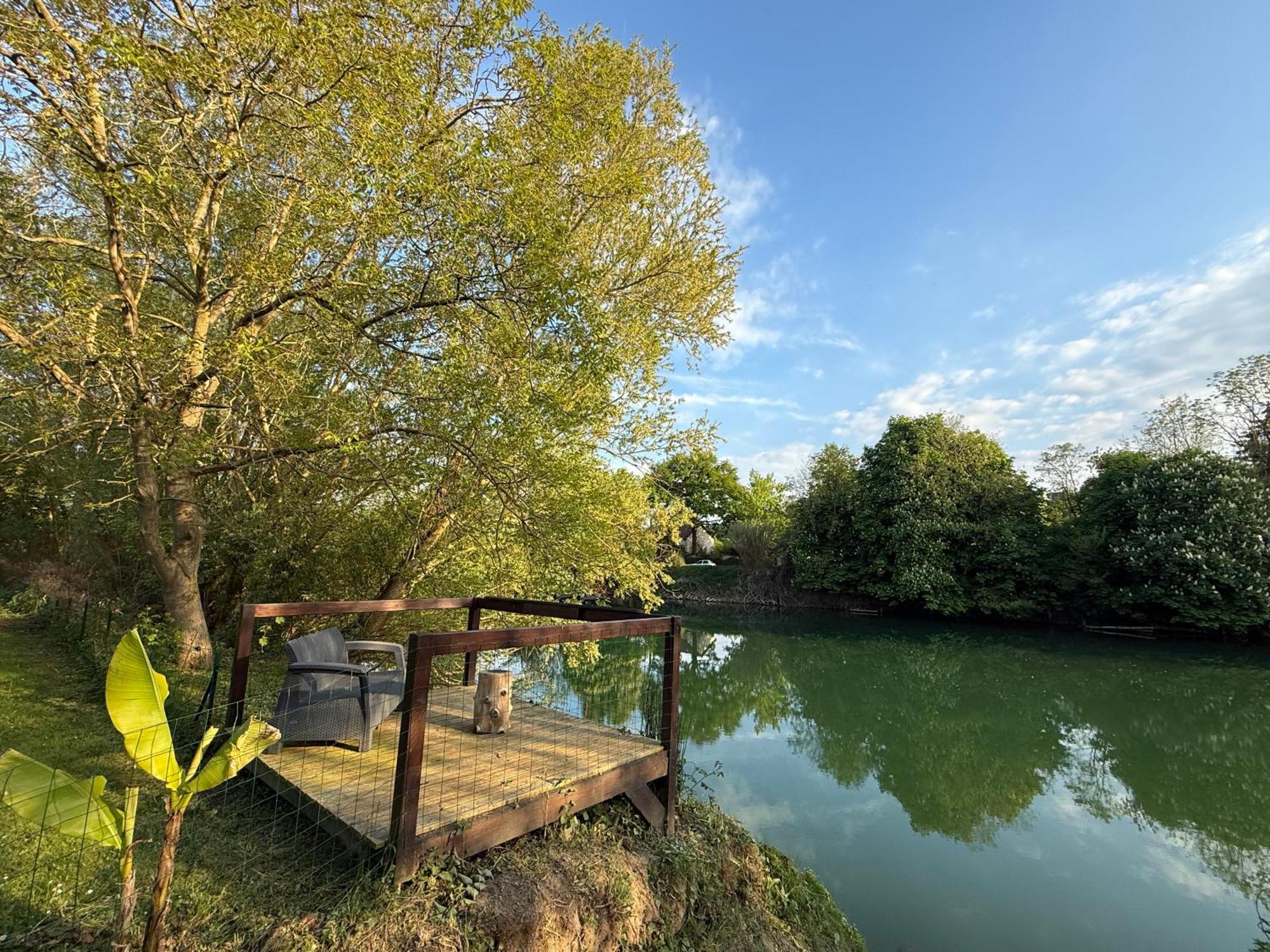 Appartement Familial Au Bord De La Marne, Jardin 8000M2, Piscine, Court De Tennis, Terrasse, Parking Gratuit Proche Disneyland 伊斯勒勒维莱努瓦 外观 照片